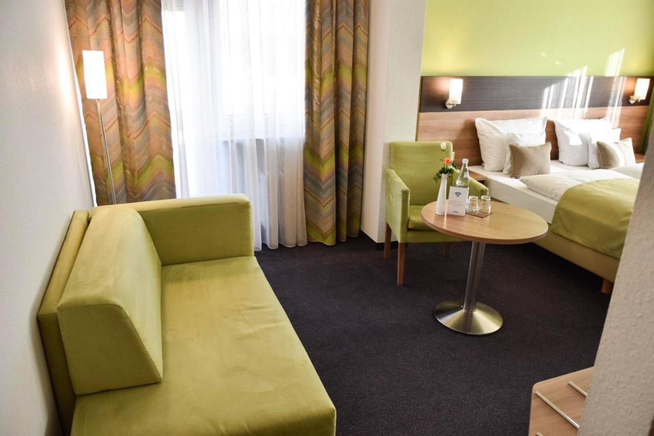 Martins Klause Airport Messe Hotel - Self Check-In - Air Conditioning Leinfelden-Echterdingen Exterior photo